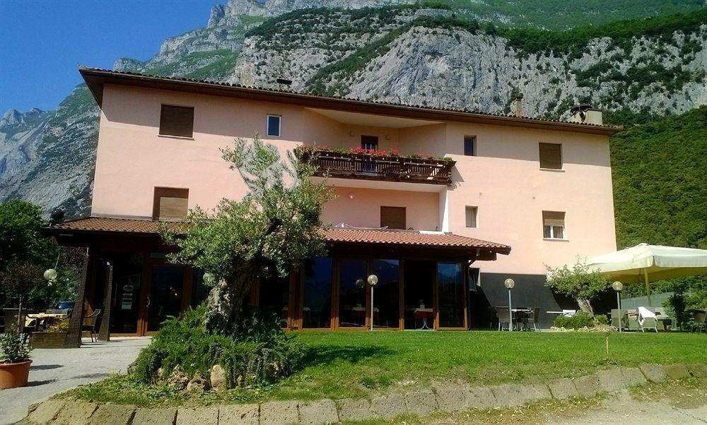 Hotel Ciclamino Pietramurata Esterno foto