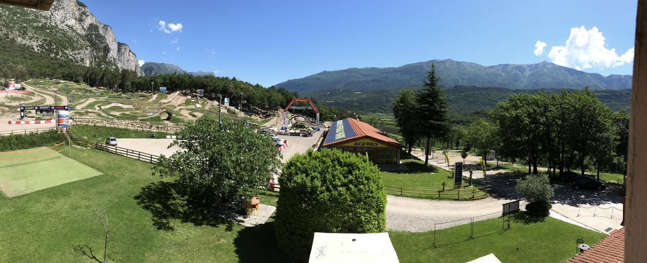 Hotel Ciclamino Pietramurata Esterno foto